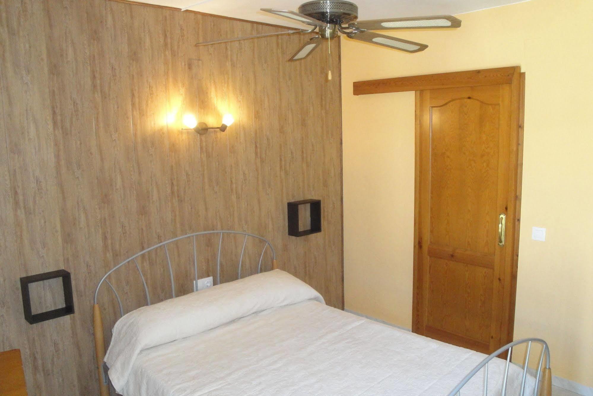 Hostal Cristina Denia Exterior foto