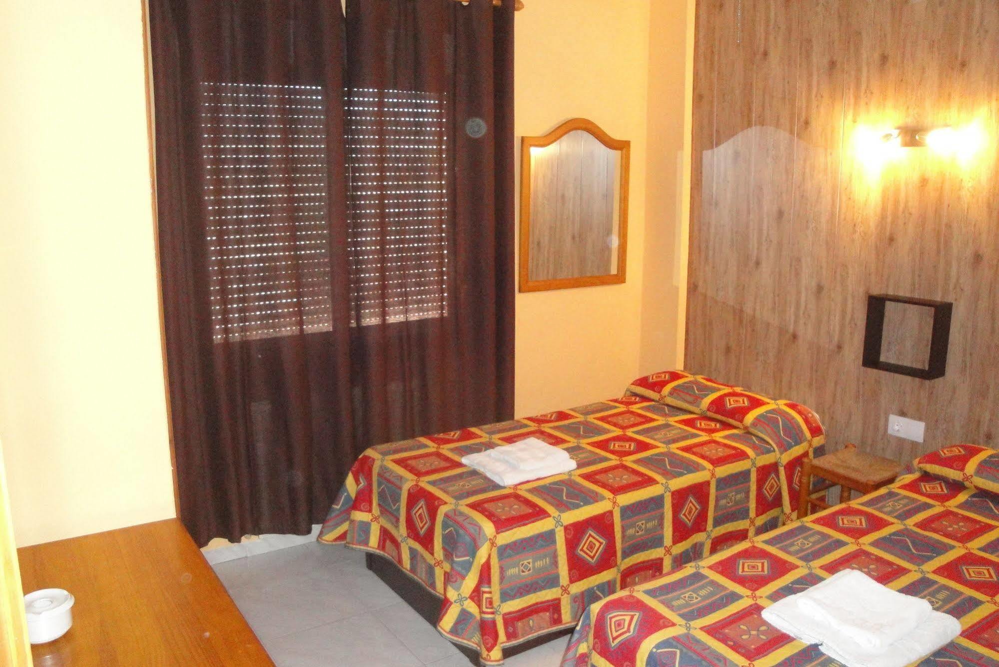 Hostal Cristina Denia Exterior foto